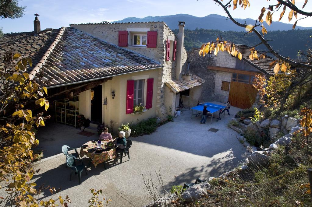 La Grange D'Agnes Bed & Breakfast Montmaur-en-Diois Eksteriør bilde