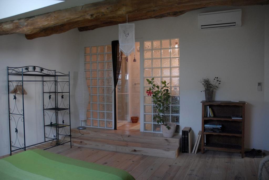 La Grange D'Agnes Bed & Breakfast Montmaur-en-Diois Rom bilde
